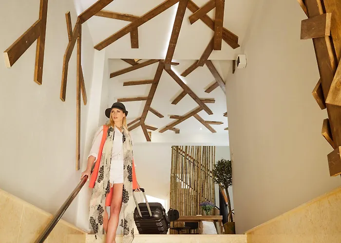 Menel The Tree House- Adults Only 2*